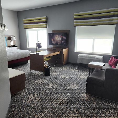 Hampton Inn & Suites Pittsburgh New Stanton Pa Εξωτερικό φωτογραφία