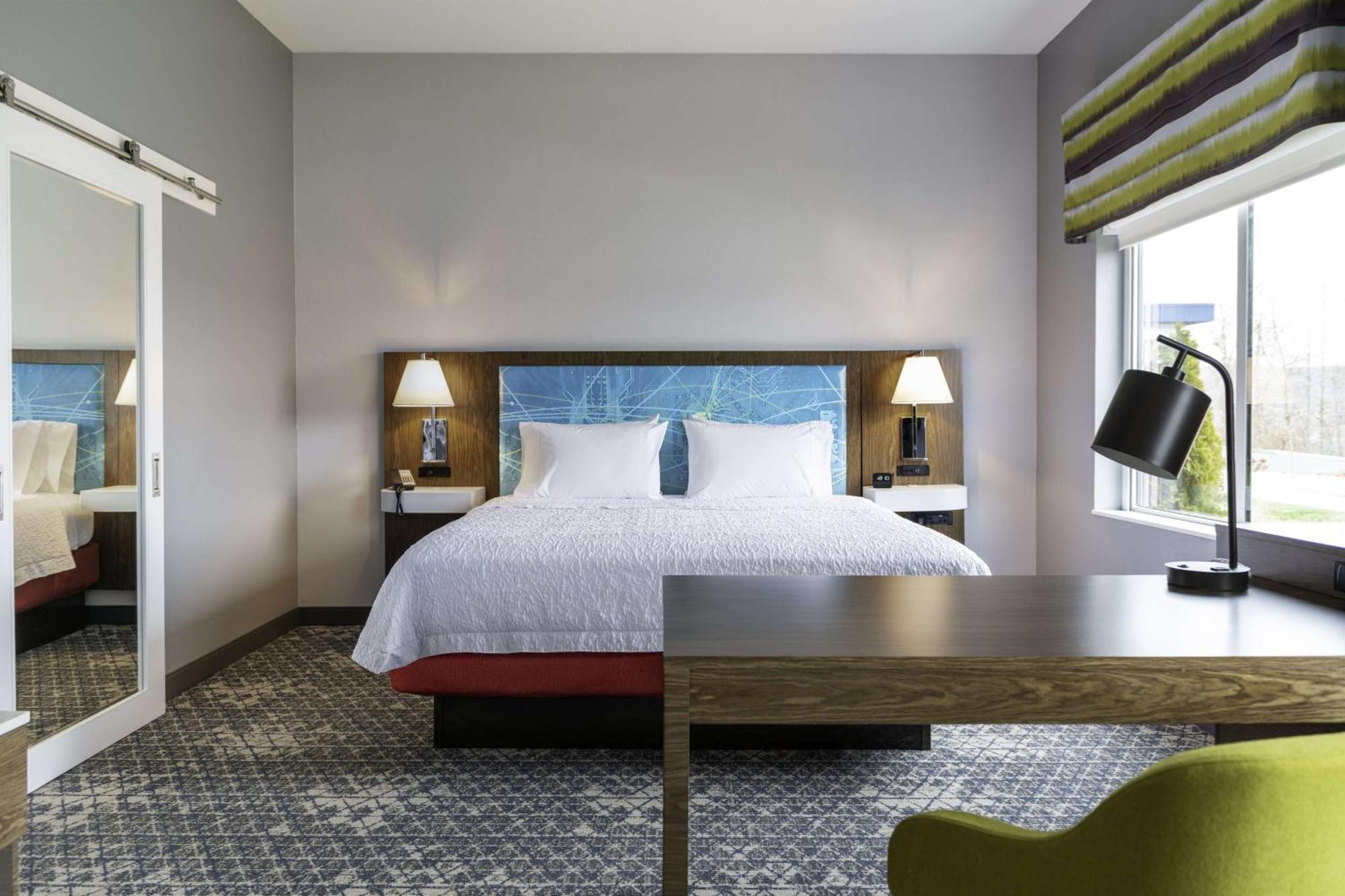 Hampton Inn & Suites Pittsburgh New Stanton Pa Εξωτερικό φωτογραφία