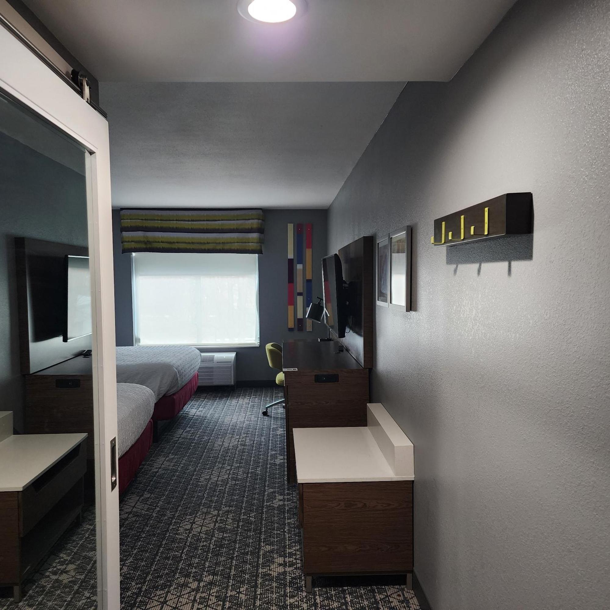 Hampton Inn & Suites Pittsburgh New Stanton Pa Εξωτερικό φωτογραφία